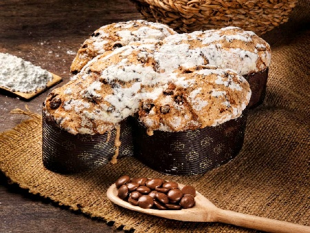 Коломба Паскуале - италиански великденски хляб със специална закваска „Бига“ - снимка на рецептата
